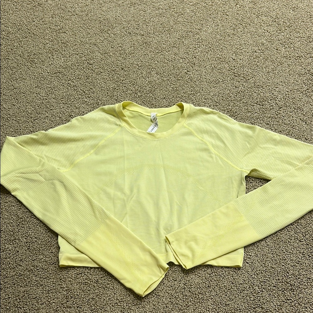 Lululemon long sleeve cropped swiftly tech